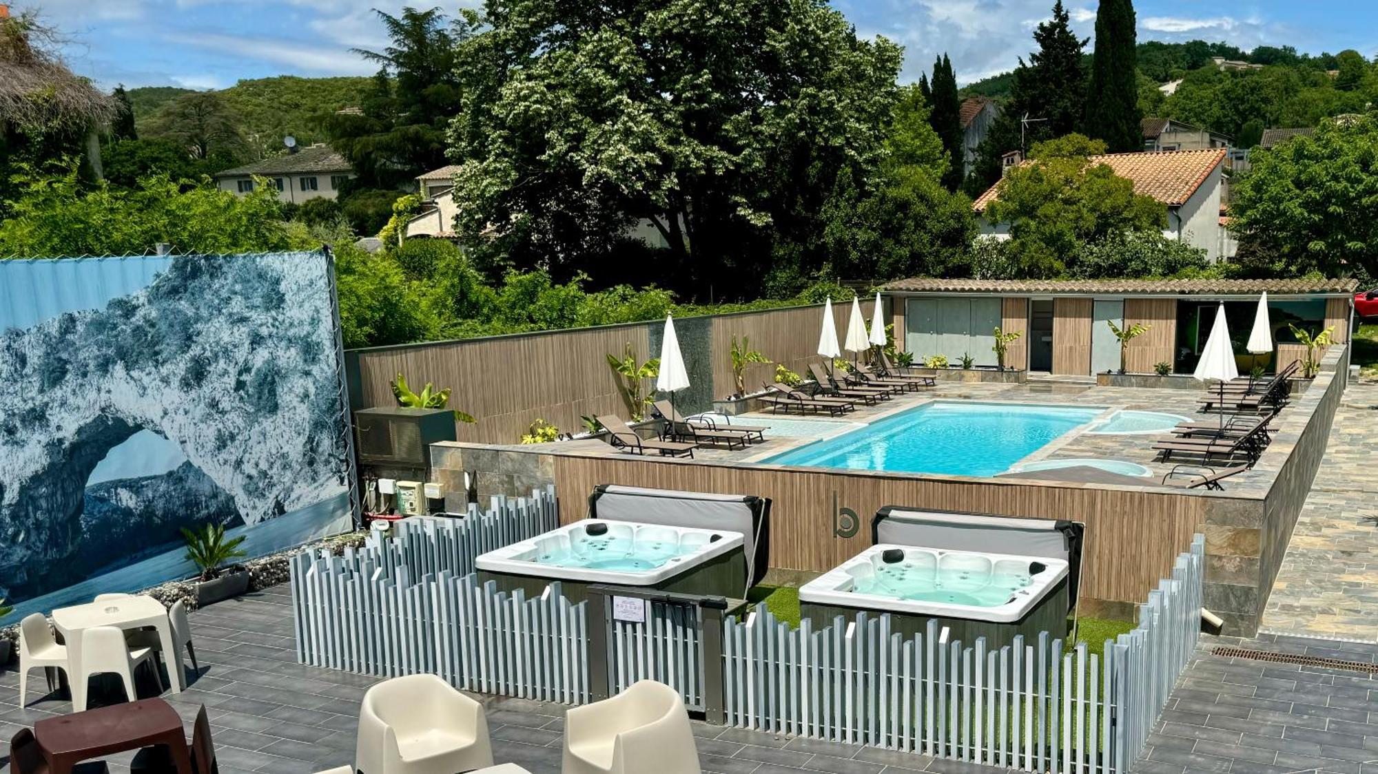 Logis Hotel Restaurant Bellevue Saint-Martin-d'Ardeche Exterior photo